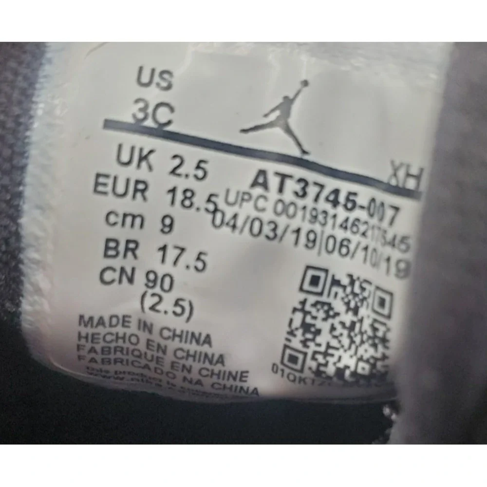 Nike Jordan 1 Crib Bootie Black Varsity Royal White Athletic‎ Baby Shoes 3C